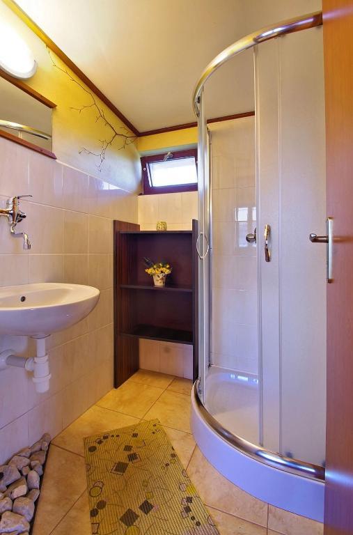 Yellow Paradise House Hrabusice Room photo