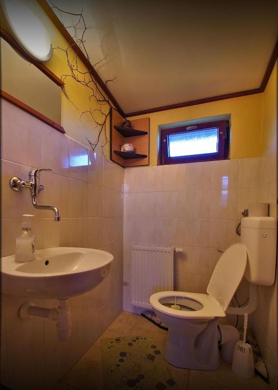 Yellow Paradise House Hrabusice Room photo