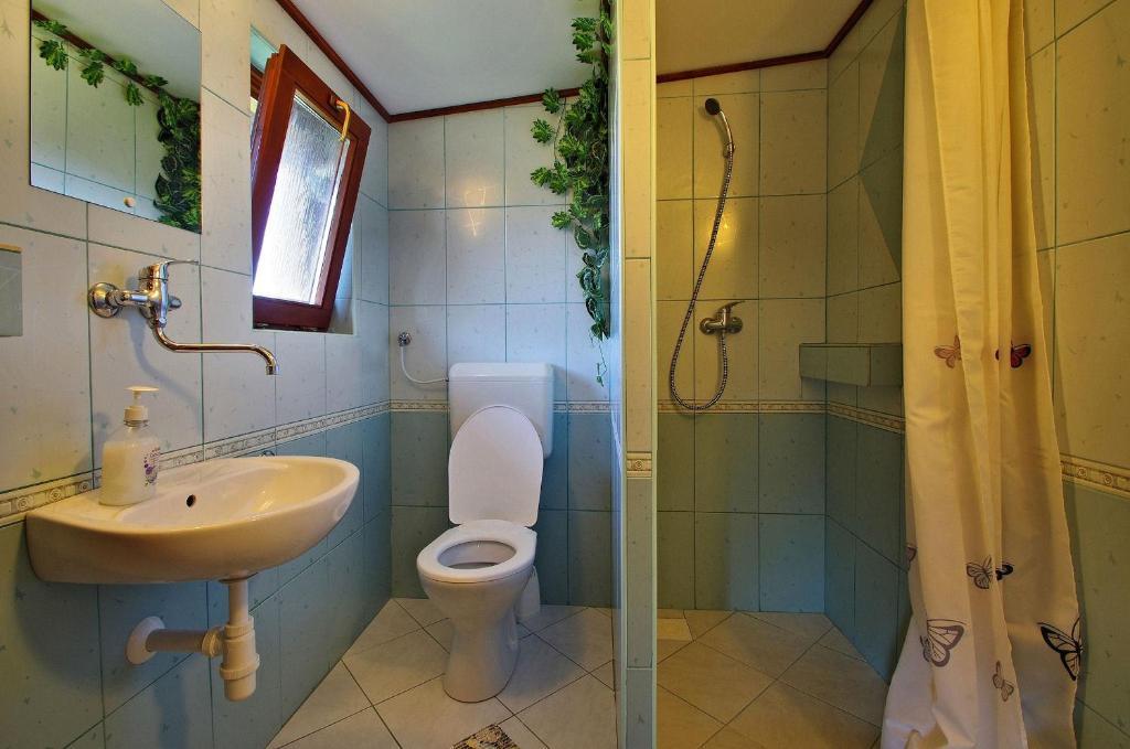 Yellow Paradise House Hrabusice Room photo