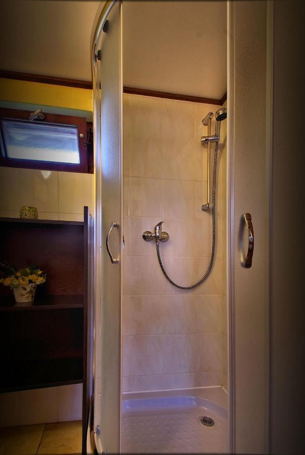 Yellow Paradise House Hrabusice Room photo